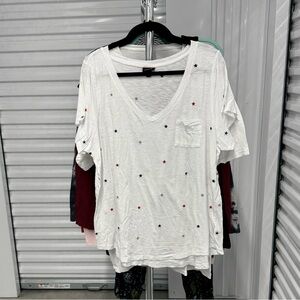 Torrid | Tee with Star Embellishments in White | size 3